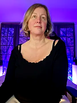 Snapshot of MarleneBloem chatting on February 14, 2025, 9:45 am MarleneBloem online show from February 14, 2025, 9:45 am