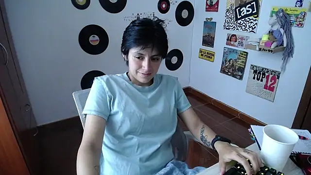9 Fernanda 9 online show from February 28, 2025, 9:12 pm