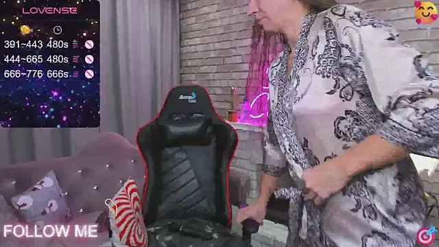 SarahCoksss online show from January 24, 2025, 1:03 am