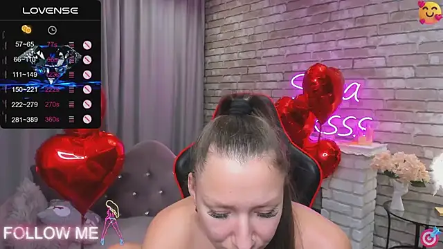 SarahCoksss online show from February 8, 2025, 6:33 am