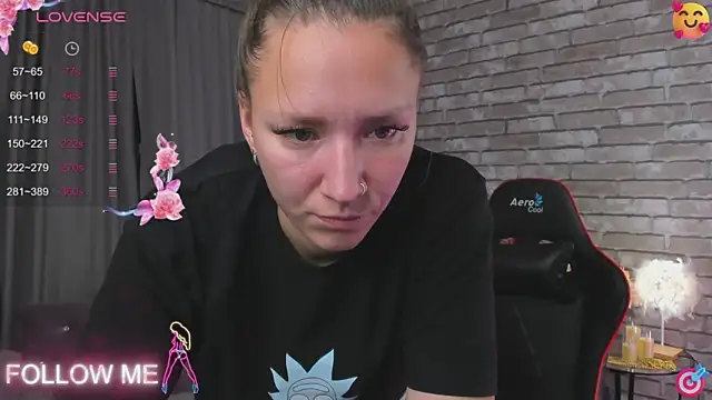 SarahCoksss online show from October 9, 2025, 1:03 am