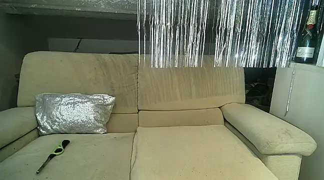 xxxlecram online show from January 11, 2025, 9:04 pm