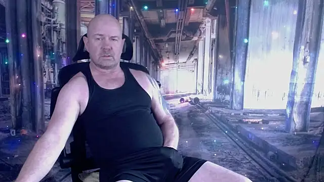 ManlyPrisonGuy online show from December 3, 2025, 1:20 pm