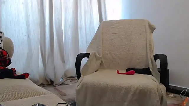 CurvyGlass online show from January 8, 2026, 4:59 am