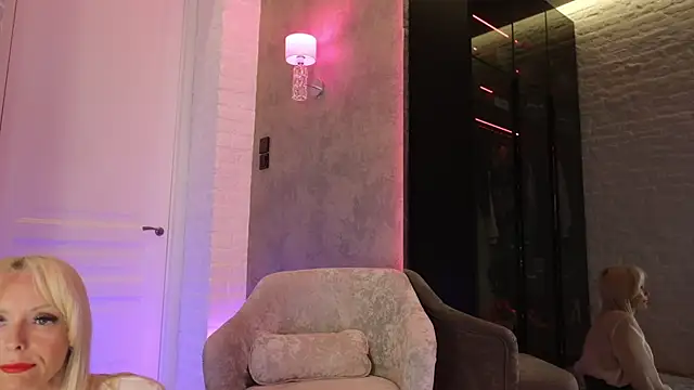 Snapshot of Tasha_Allas chatting on October 2, 2025, 10:11 am Tasha Allas online show from October 2, 2025, 10:11 am