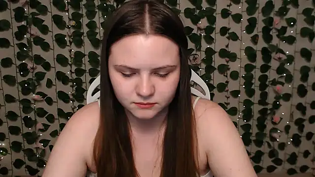 IxxiLiana online show from December 12, 2024, 10:24 am