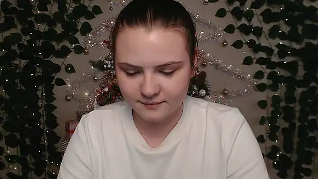 IxxiLiana online show from December 19, 2024, 7:18 am