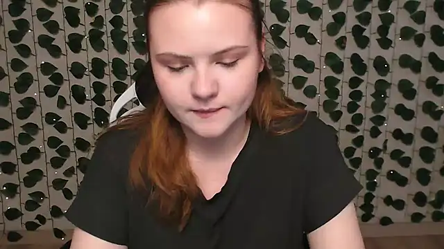 IxxiLiana online show from January 14, 2025, 4:15 am