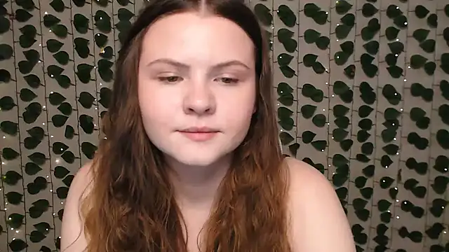 IxxiLiana online show from January 17, 2025, 4:06 am