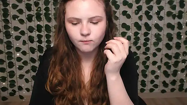 IxxiLiana online show from January 25, 2025, 4:02 am