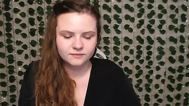 IxxiLiana online show from January 25, 2025, 7:06 am