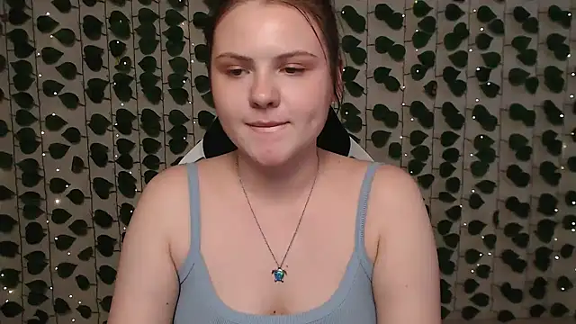 IxxiLiana online show from January 31, 2025, 7:18 am