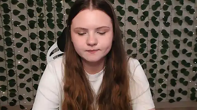 IxxiLiana online show from February 1, 2025, 7:15 am