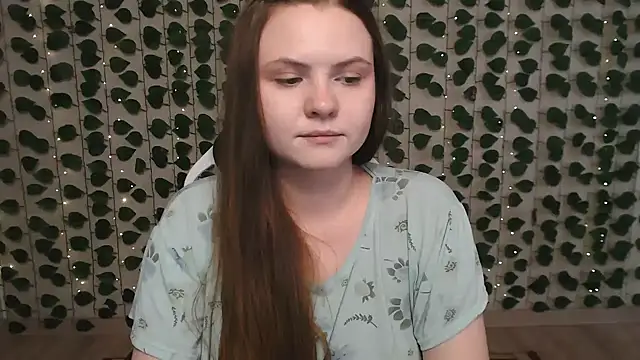 IxxiLiana online show from March 5, 2025, 8:21 am