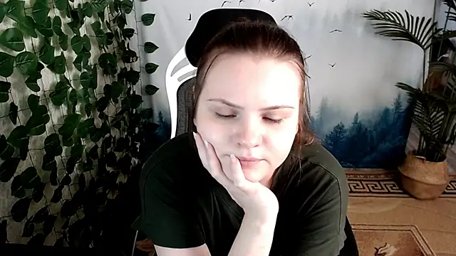 IxxiLiana online show from March 20, 2025, 7:14 am
