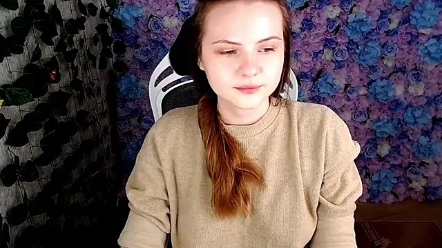 IxxiLiana online show from October 22, 2025, 5:08 am