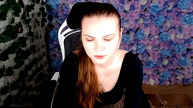 IxxiLiana online show from October 26, 2025, 6:08 am