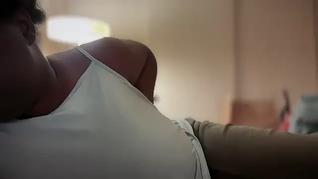 Yagurl  west online show from February 14, 2025, 10:58 pm