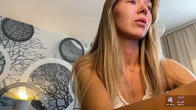 Snapshot of viviann_evans chatting on June 10, 2026, 1:06 am viviann evans online show from June 10, 2026, 1:06 am