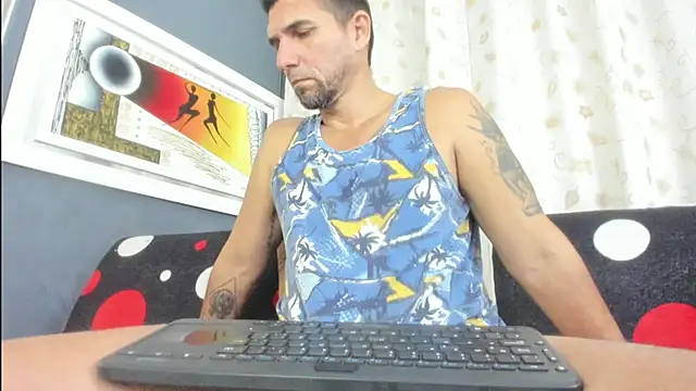 Snapshot of JULESLAKES chatting on April 1, 2026, 1:41 pm JULESLAKES online show from April 1, 2026, 1:41 pm