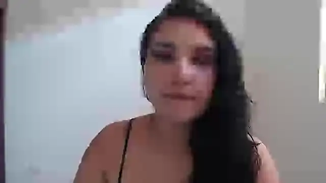 A LittlePrinces online show from December 13, 2024, 8:04 pm