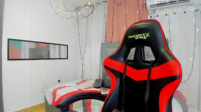 megan kis9 online show from March 19, 2025, 6:55 pm