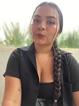 aneesa darzi online show from March 7, 2025, 8:55 pm