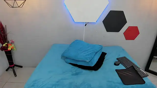 martinaclark online show from March 8, 2025, 10:11 am