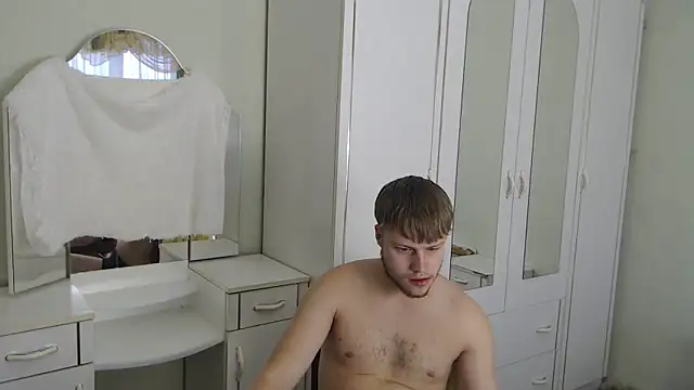 Zoro1999 online show from January 23, 2025, 1:13 pm