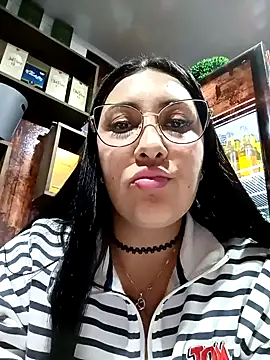 my-kitty online show from February 1, 2025, 12:40 am