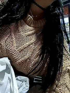 my-kitty online show from February 22, 2025, 4:40 am