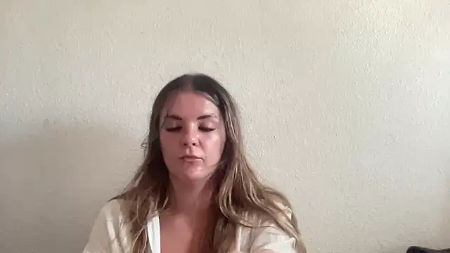 Snapshot of missykat chatting on June 27, 2026, 4:34 pm missykat online show from June 27, 2026, 4:34 pm