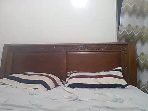 sexy  candyy online show from October 26, 2025, 8:37 pm