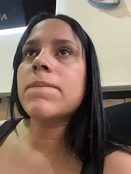 pamela anderson  online show from December 23, 2024, 10:23 pm