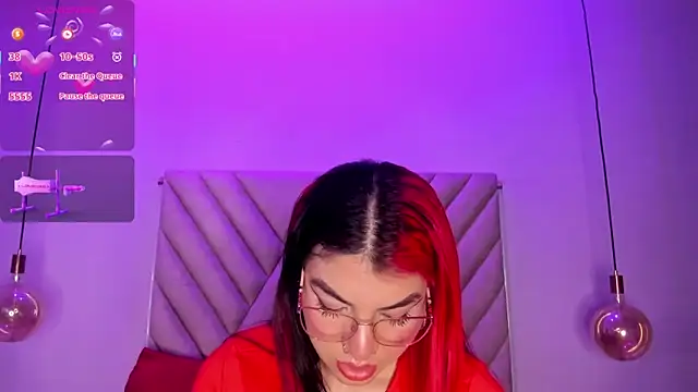 EmmaSwift  online show from October 24, 2025, 1:24 am