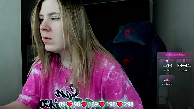 Olivia Munk online show from January 13, 2026, 4:18 am