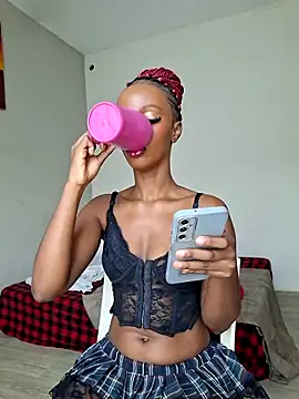 Kamdollie online show from June 20, 2026, 5:54 am
