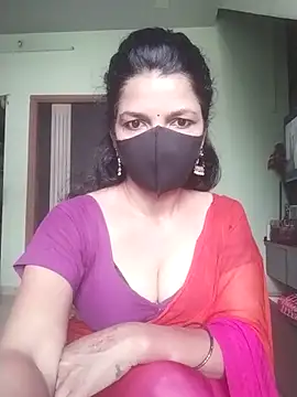 Shuttii 25 online show from November 4, 2025, 5:06 am