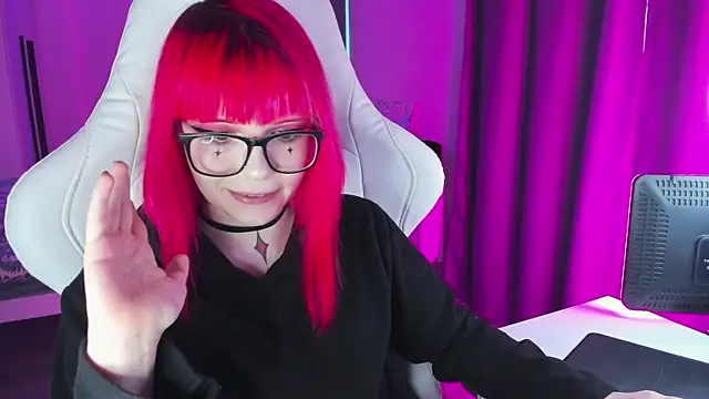 Yumi Youkai online show from December 2, 2024, 7:25 am