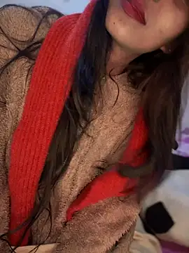 PARI Hun online show from December 17, 2024, 1:27 pm