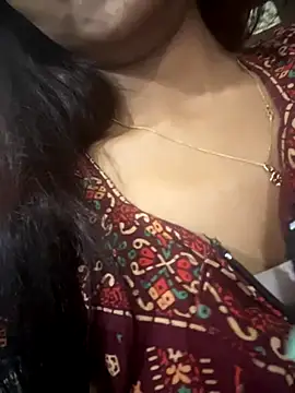 Snapshot of PARI_Hun chatting on November 7, 2025, 12:16 pm PARI Hun online show from November 7, 2025, 12:16 pm