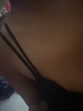 Snapshot of PARI_Hun chatting on February 5, 2026, 8:02 pm PARI Hun online show from February 5, 2026, 8:02 pm