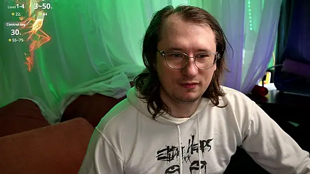 Claudia and elon  online show from April 12, 2026, 7:24 am