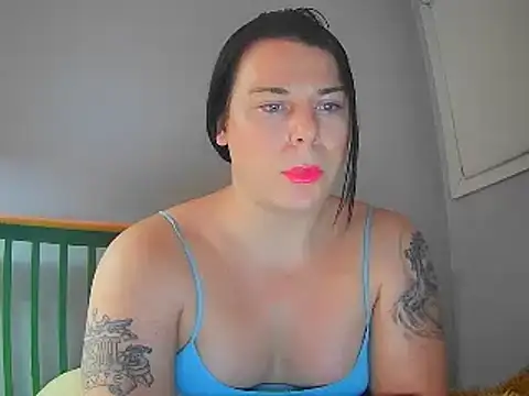 Snapshot of KevieWantsABoobJob chatting on January 15, 2025, 1:56 am KevieWantsABoobJob online show from January 15, 2025, 1:56 am