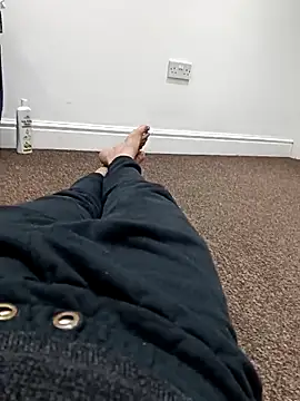 Snapshot of addu24 chatting on March 7, 2025, 10:43 pm addu24 online show from March 7, 2025, 10:43 pm