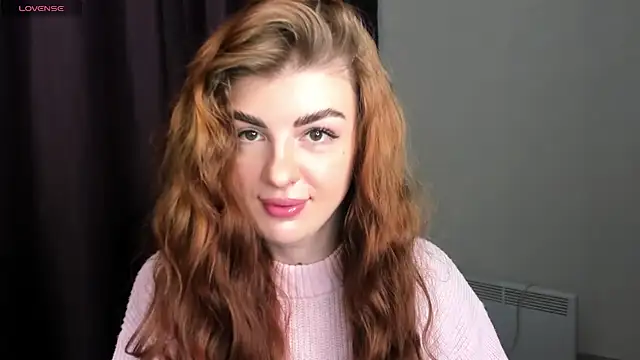  comefeelme  online show from January 26, 2025, 7:10 am