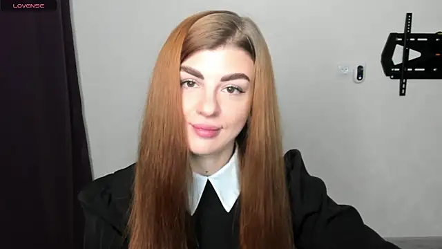  comefeelme  online show from January 28, 2025, 3:57 am