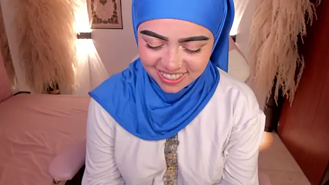 shayla 18 online show from December 23, 2024, 9:18 pm