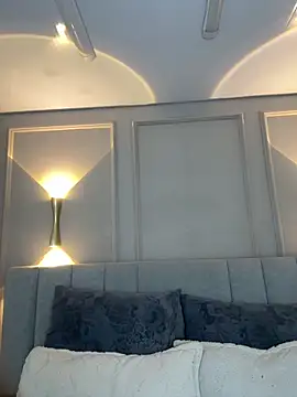 Snapshot of Miss_blue69 chatting on February 19, 2025, 4:55 am Miss blue69 online show from February 19, 2025, 4:55 am