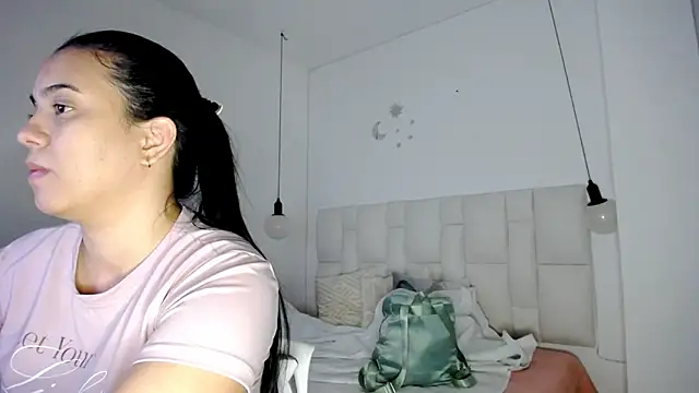 tiffany  pink online show from October 4, 2025, 9:13 pm